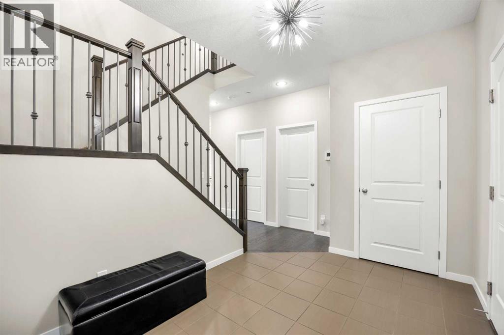 House for Sale in 134 Howse Rise NE|Calgary, Alberta T3P0X3 2