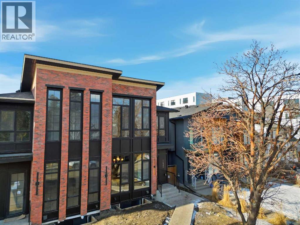 Duplex for Sale in 1427 26A Street SW|Calgary, Alberta T3C1K9 2