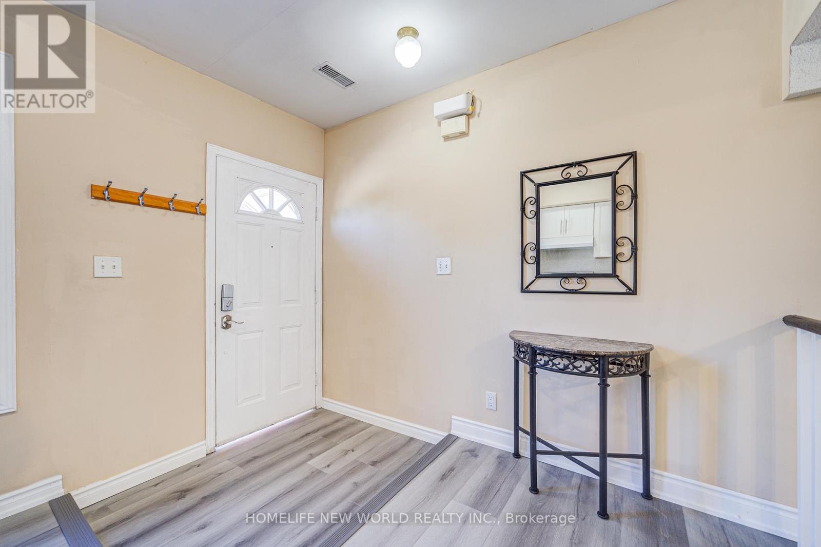 Row / Townhouse for Sale in 23 - 3895 DOUG LEAVENS BOULEVARD|Mississauga (Lisgar), Ontario L5N7G1 5