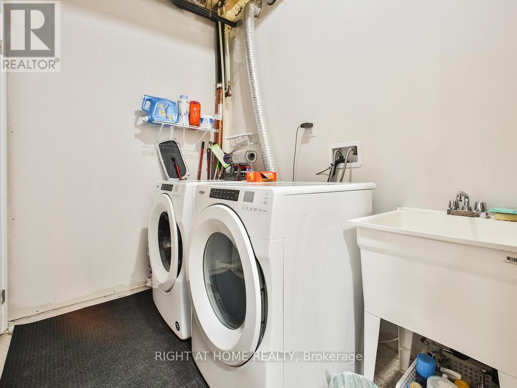 Row / Townhouse for Sale in 3030 GEORGE SAVAGE AVENUE|Oakville (GO Glenorchy), Ontario L6M0Z1 5