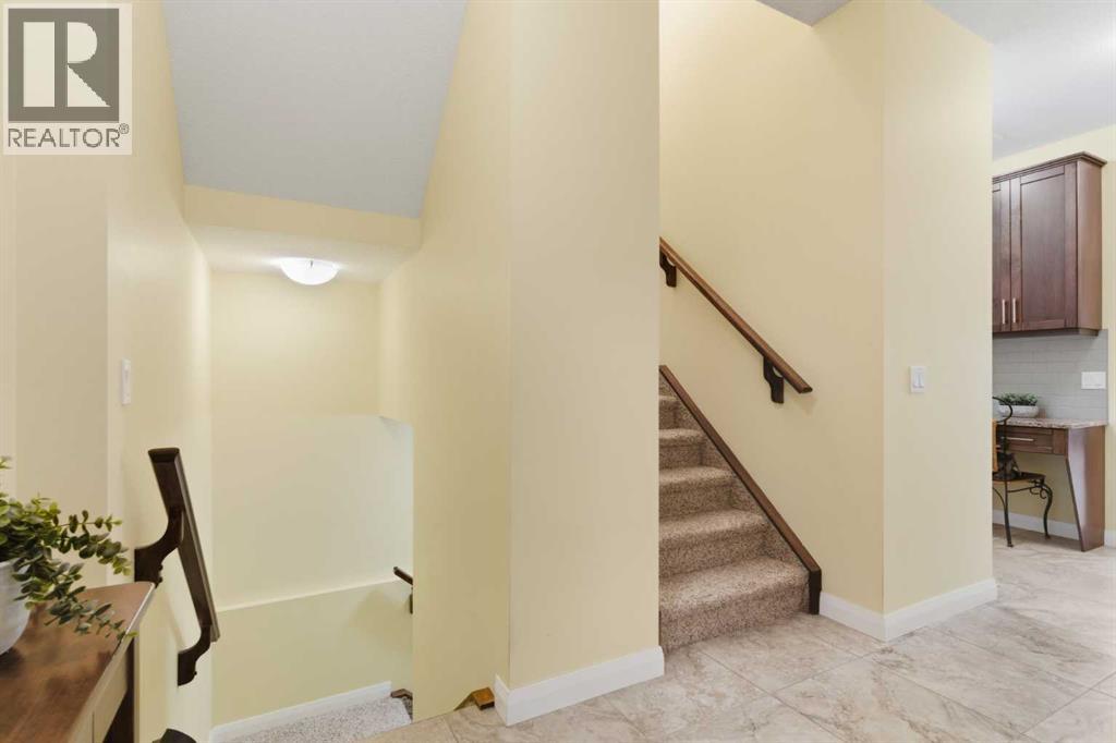 Duplex for Sale in 171 Evanswood Circle NW|Calgary, Alberta T3P0K2 5