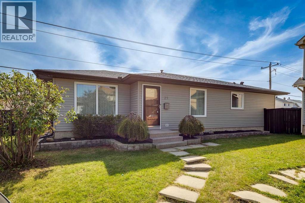 House for Sale in 23 Erin Grove Court SE|Calgary, Alberta T2B3A8