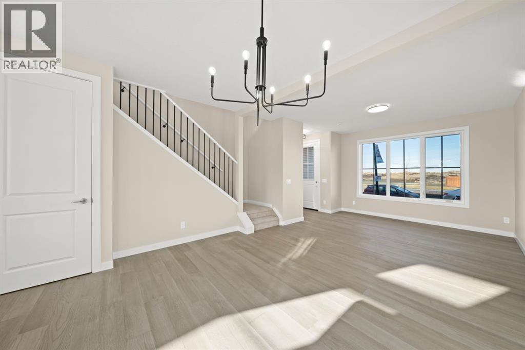 Row / Townhouse for Sale in 29 Sora Gate SE|Calgary, Alberta T3S0M6 3