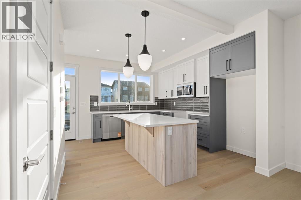 Duplex for Sale in 628 Sora Boulevard SE|Calgary, Alberta T3S0L6 4