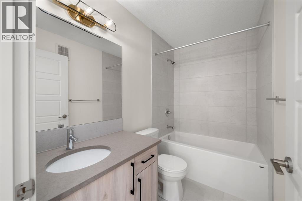 Duplex for Sale in 628 Sora Boulevard SE|Calgary, Alberta T3S0L6 5