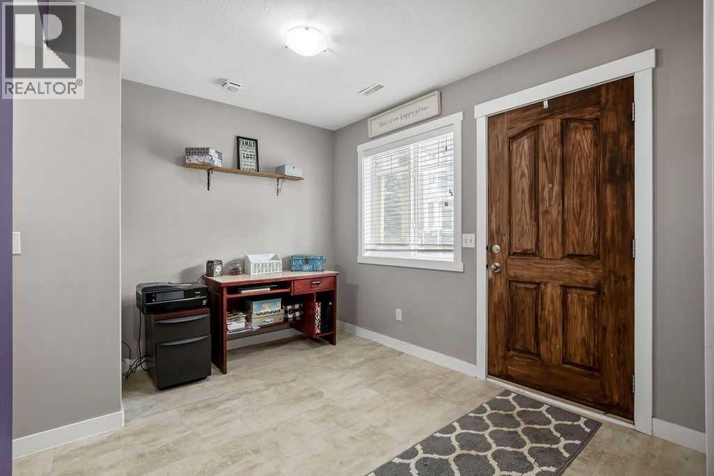 Row / Townhouse for Sale in 114 Skyview Ranch Gardens NE|Calgary, Alberta T3N0G2 2