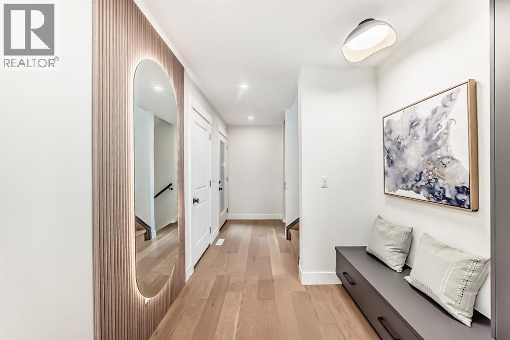 Row / Townhouse for Sale in 1654 37 Avenue SW|Calgary, Alberta T2T2H5 5