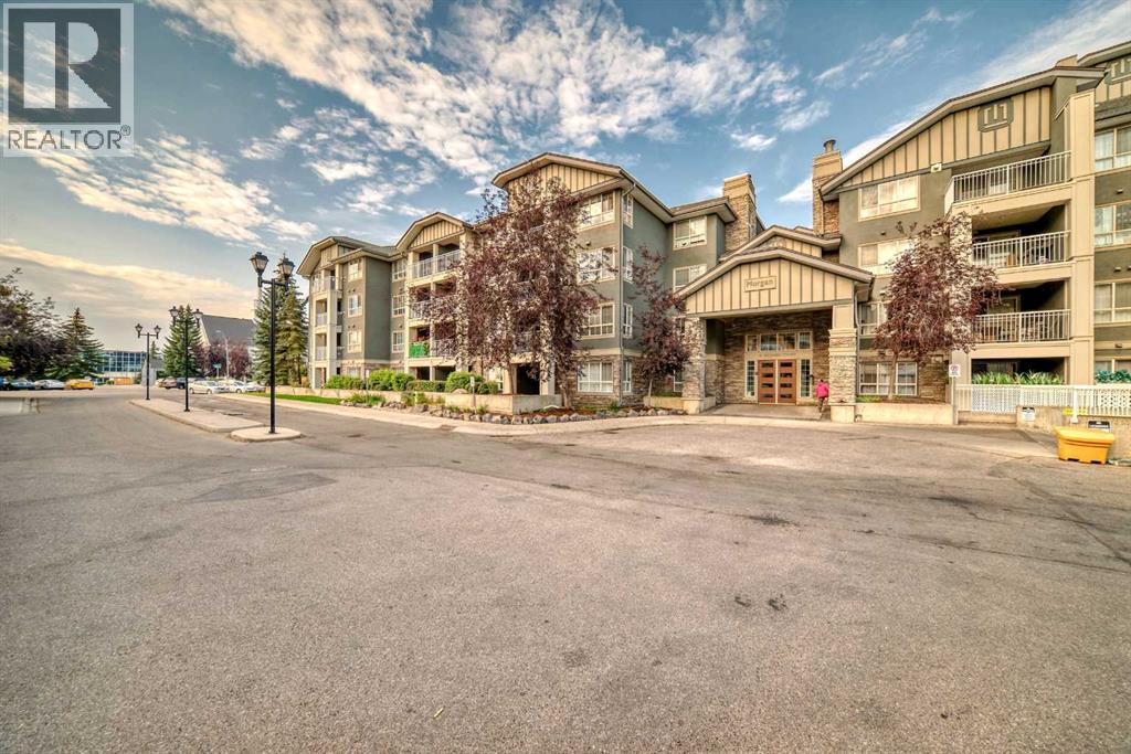 Apartment for Sale in 119, 35 Richard Court SW|Calgary, Alberta T3E7N9 3