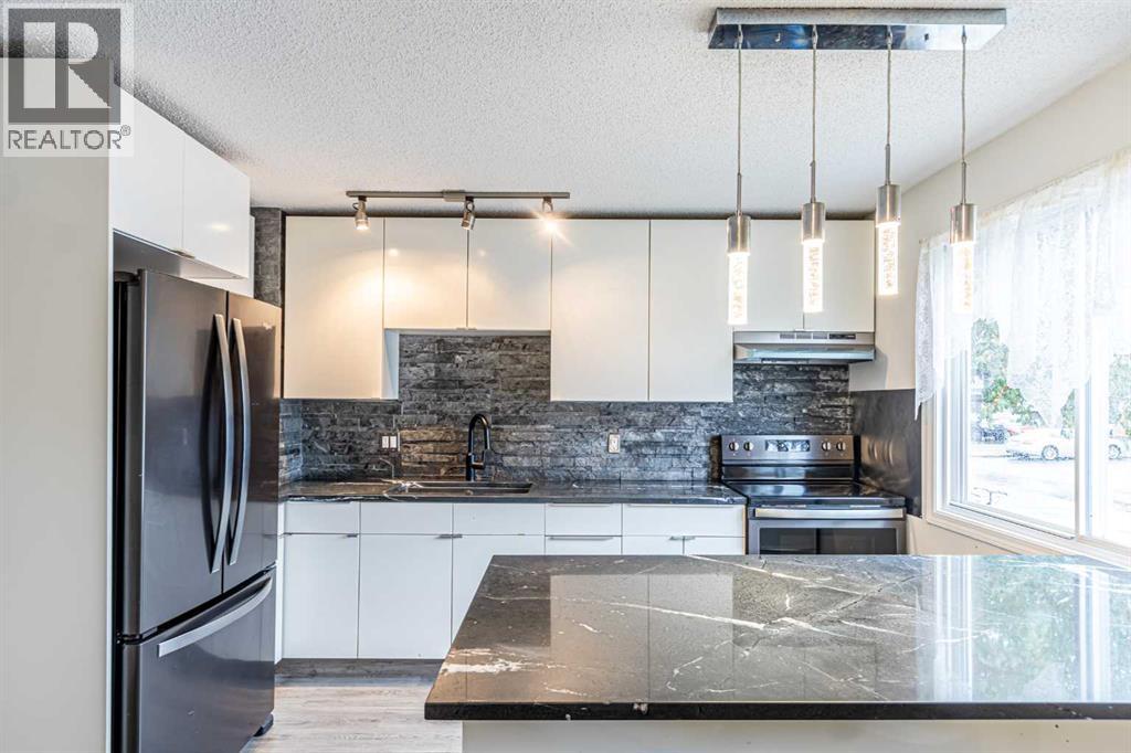 Row / Townhouse for Sale in 212 Georgian Villas NE|Calgary, Alberta t2a7c9 4