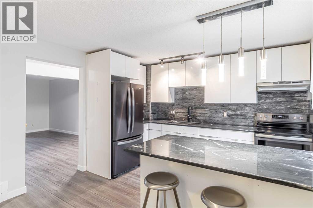 Row / Townhouse for Sale in 212 Georgian Villas NE|Calgary, Alberta t2a7c9 5