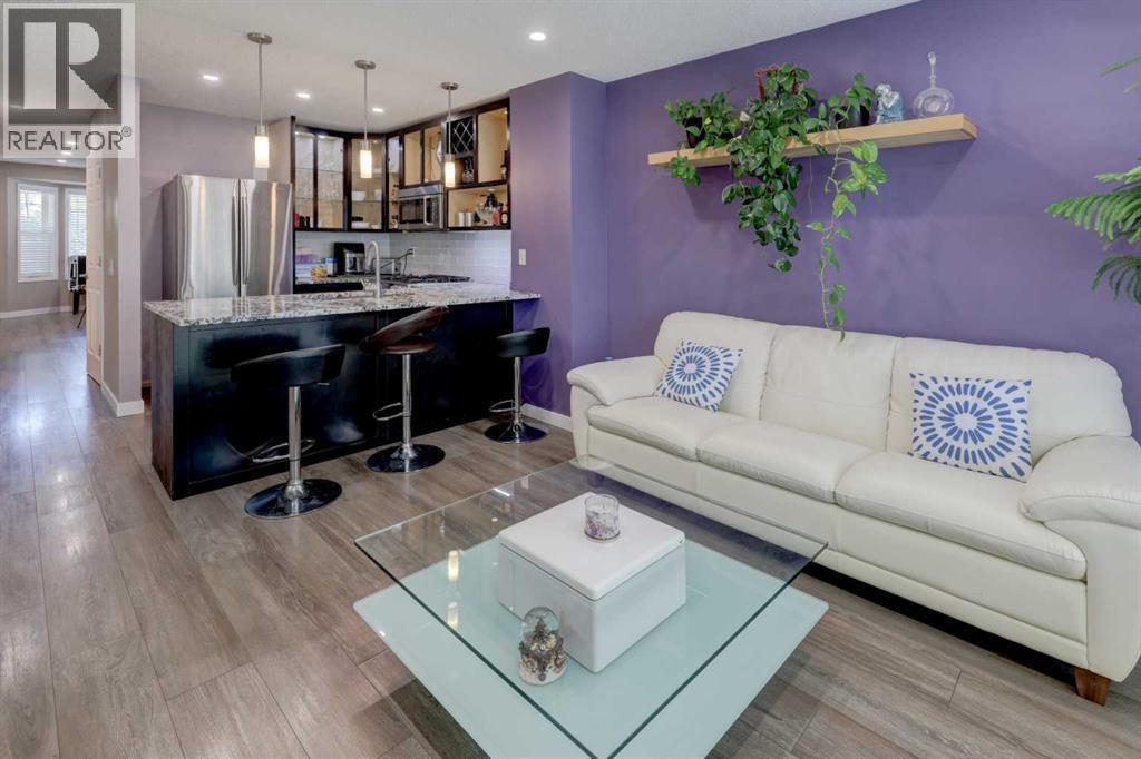 Row / Townhouse for Sale in 112 Martin Crossing Court NE|Calgary, Alberta T3J3P3 3