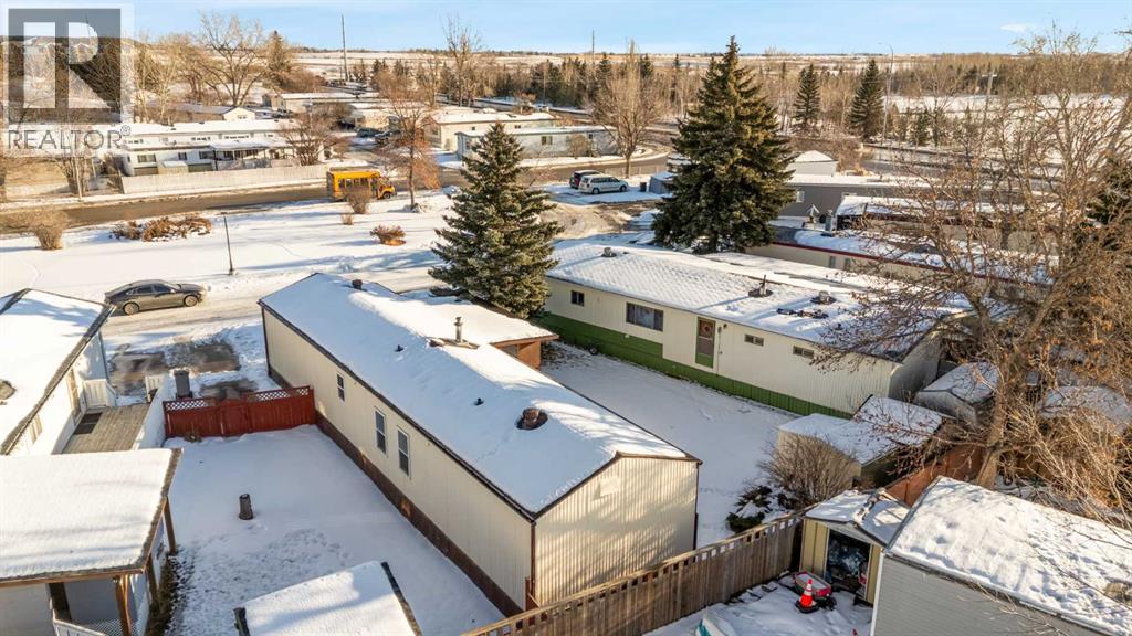 Mobile Home for Sale in 40, 6724 17 Avenue SE|Calgary, Alberta T2A0W5 3