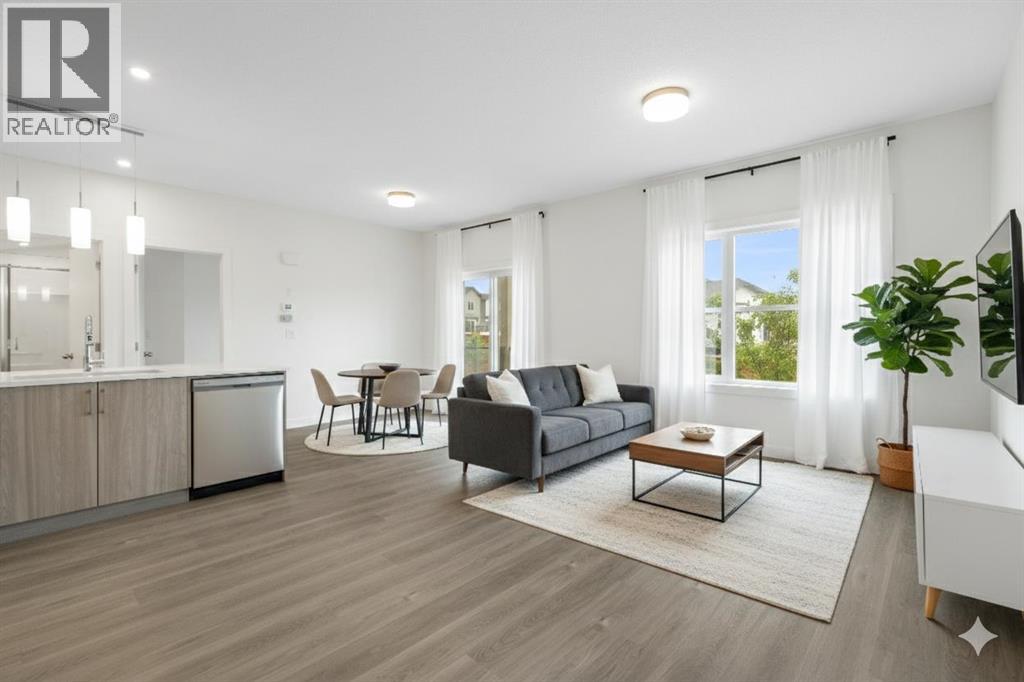 Row / Townhouse for Sale in 60, 2117 81st Street SW|Calgary, Alberta T3H6H5 3