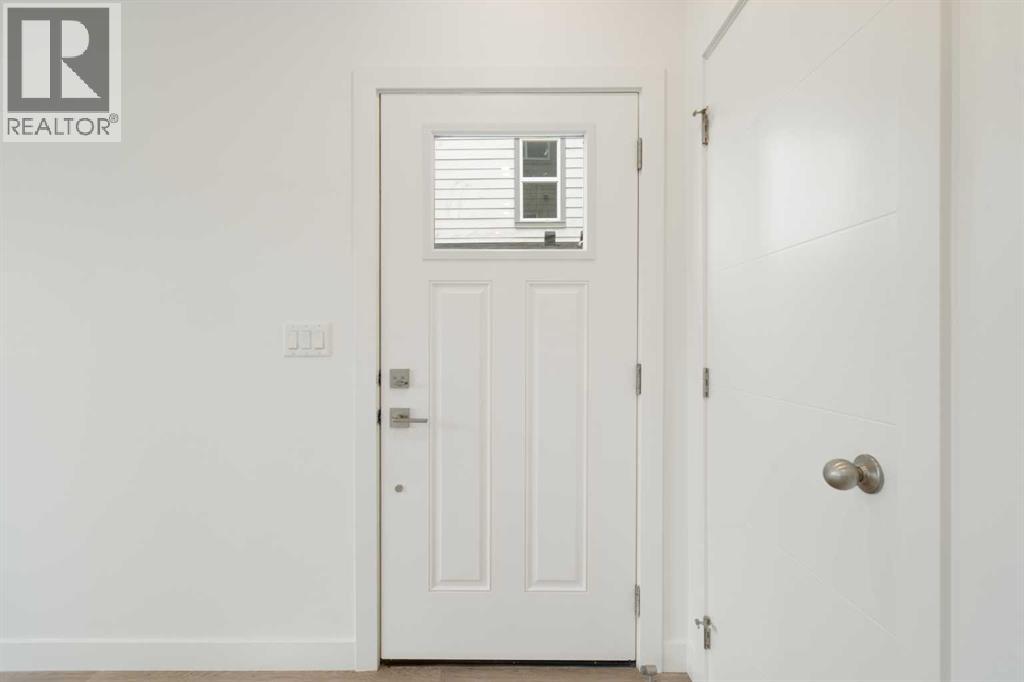 Row / Townhouse for Sale in 60, 2117 81st Street SW|Calgary, Alberta T3H6H5 4