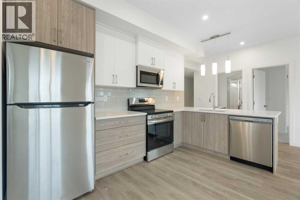 Row / Townhouse for Sale in 60, 2117 81st Street SW|Calgary, Alberta T3H6H5 5