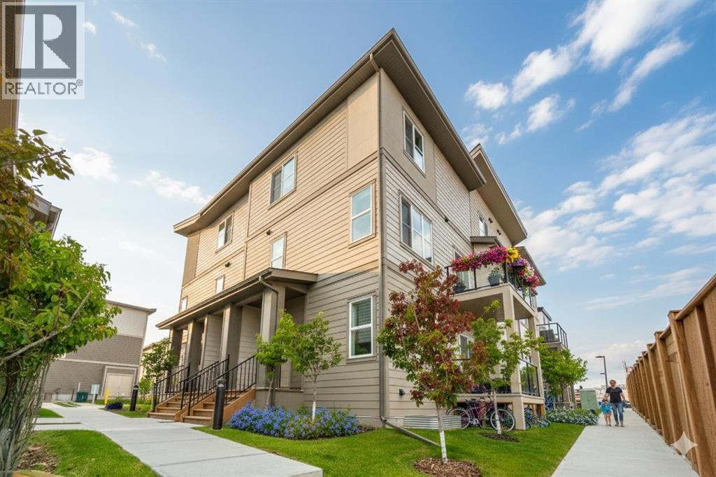Row / Townhouse for Sale in 60, 2117 81st Street SW|Calgary, Alberta T3H6H5