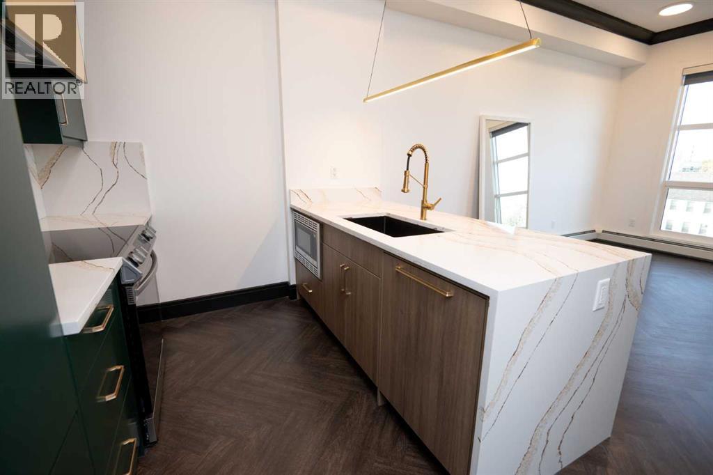 Apartment for Sale in 2107, 4270 Norford Avenue NW|Calgary, Alberta T3B6A8 3