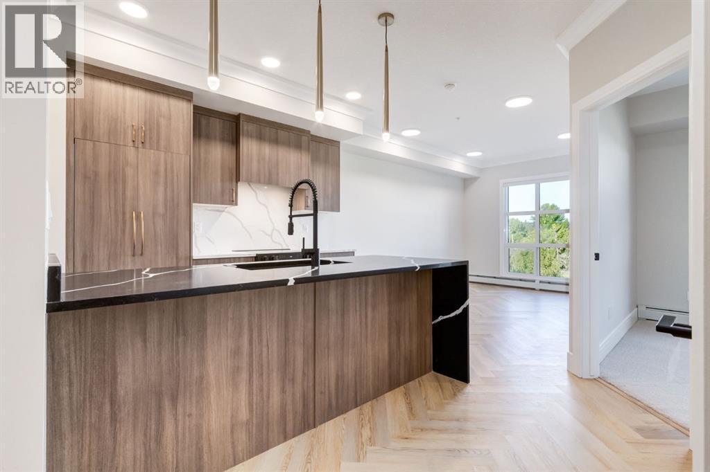 Apartment for Sale in 2113, 4270 Norford Avenue NW|Calgary, Alberta T3B6A8