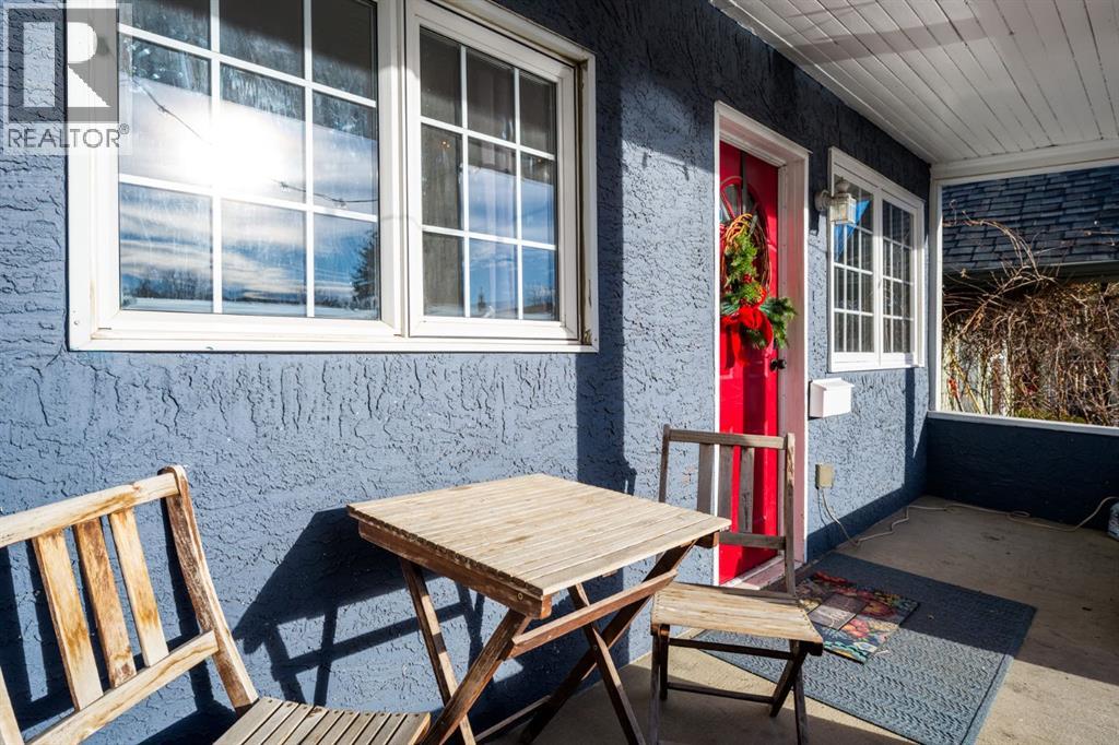 House for Sale in 1912 8 Avenue SE|Calgary, Alberta T2G0N6 5