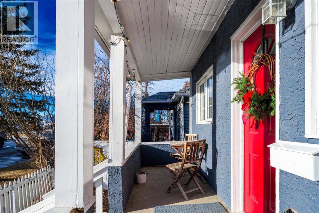 House for Sale in 1912 8 Avenue SE|Calgary, Alberta T2G0N6 4