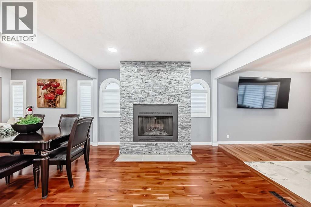 House for Sale in 5135 48 Street NW|Calgary, Alberta T3A0T2 5