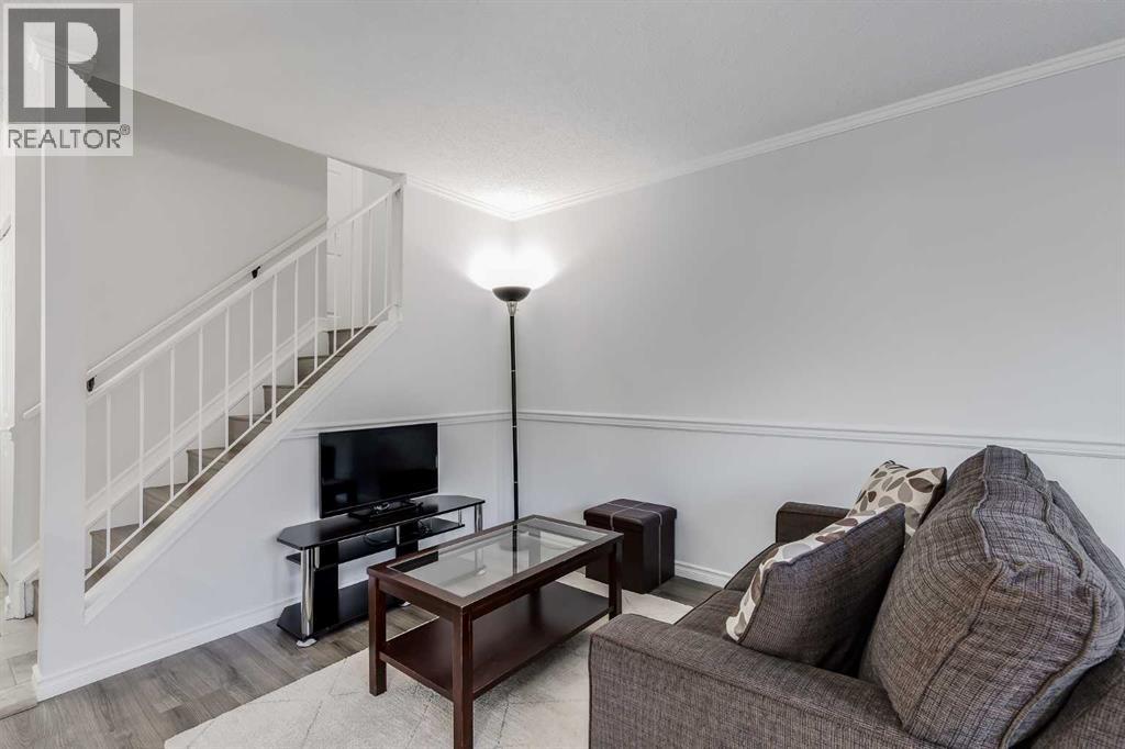 Row / Townhouse for Sale in 3, 93 Grier Place NE|Calgary, Alberta T2K5Y5 5