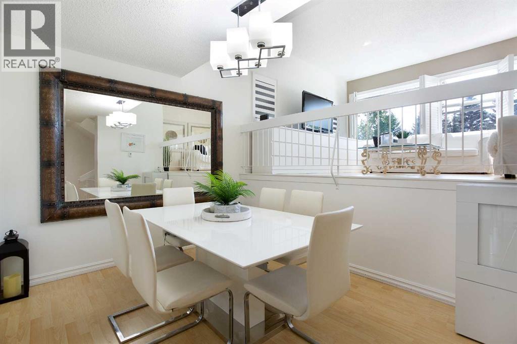 Row / Townhouse for Sale in 354 Brae Glen Road SW|Calgary, Alberta T2W1B6 4