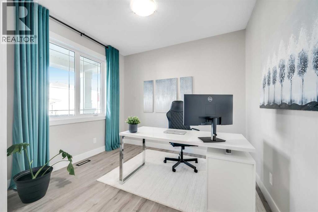 House for Sale in 47 Yorkville Road SW|Calgary, Alberta T2X5B5 3