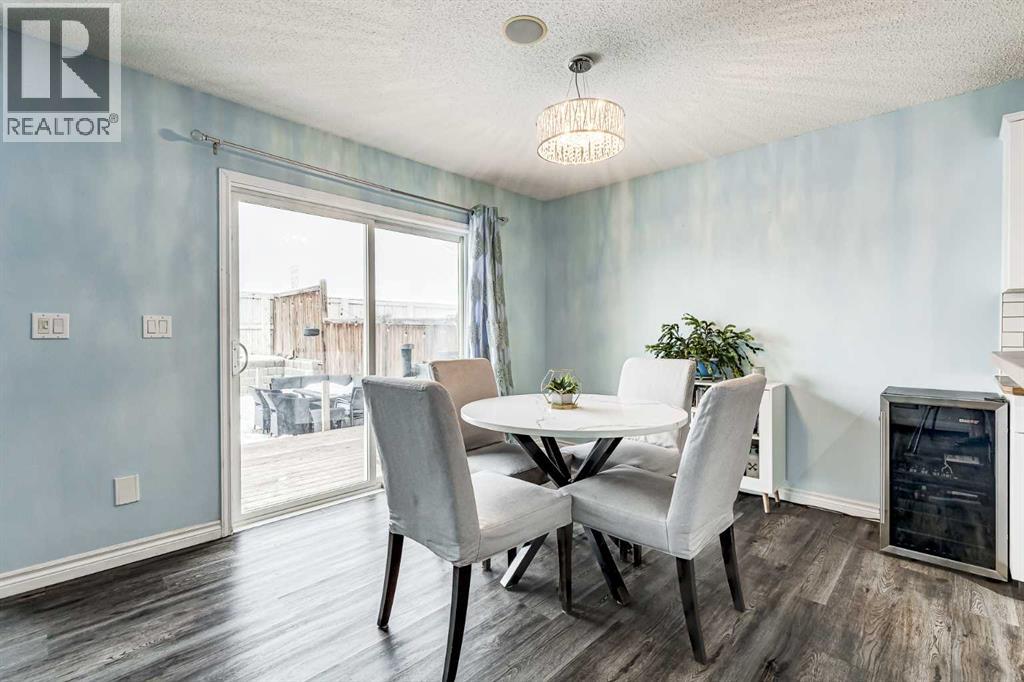 House for Sale in 94 New Brighton Circle SE|Calgary, Alberta T2Z4B3 5