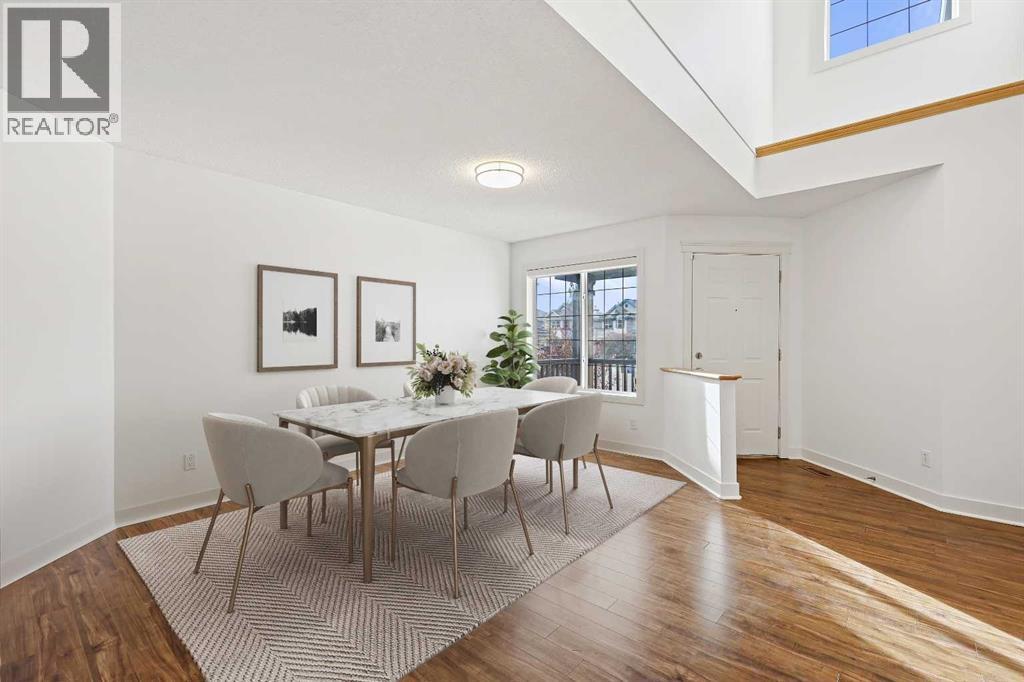 House for Sale in 7936 Springbank Boulevard SW|Calgary, Alberta T3H4L9 3