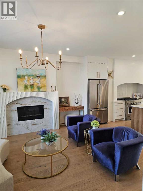 Duplex for Sale in 2038 54 Avenue SW|Calgary, Alberta T3E1L6 4