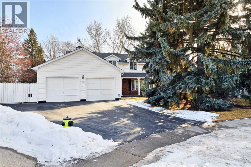 House for Sale in 1111 Beverley Boulevard SW|Calgary, Alberta T2V2C4 4