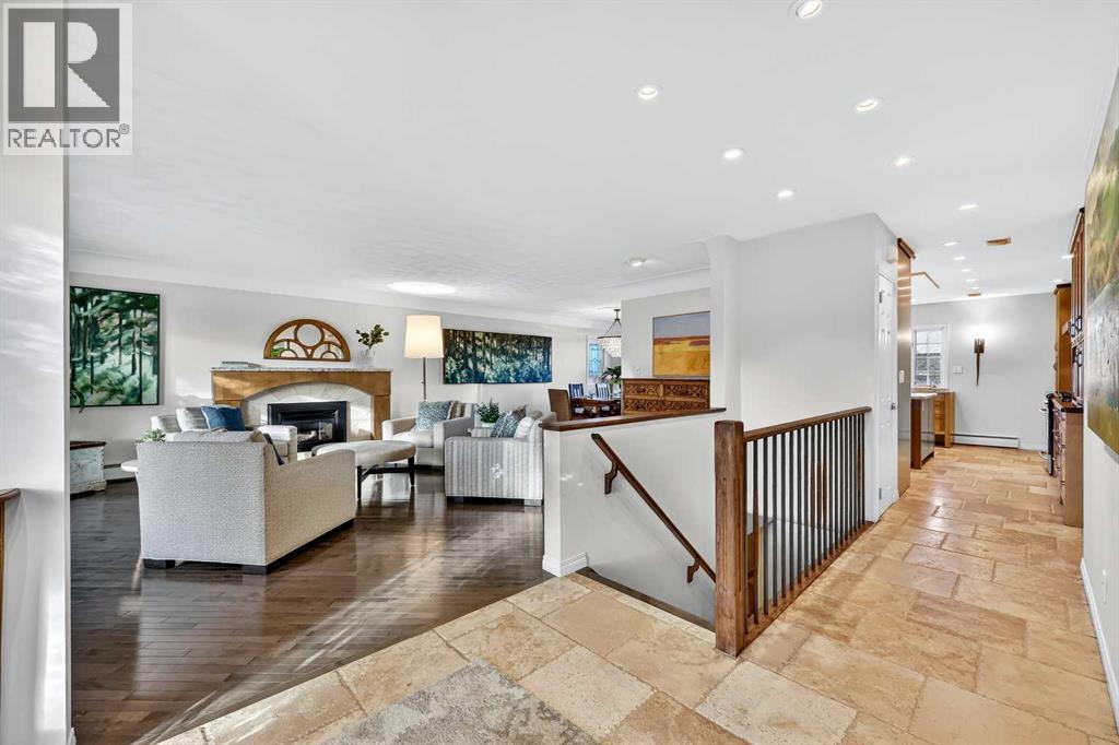 House for Sale in 1659 St Andrews Place NW|Calgary, Alberta T2N3Y4 4