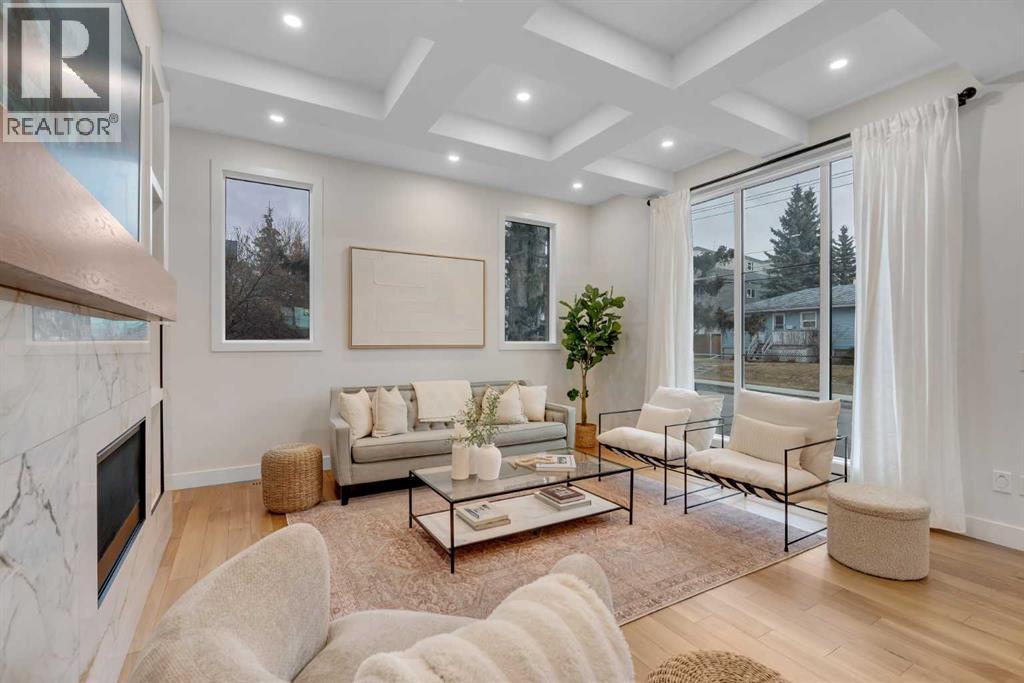 House for Sale in 4111 19 Street SW|Calgary, Alberta T2T6Z4 3