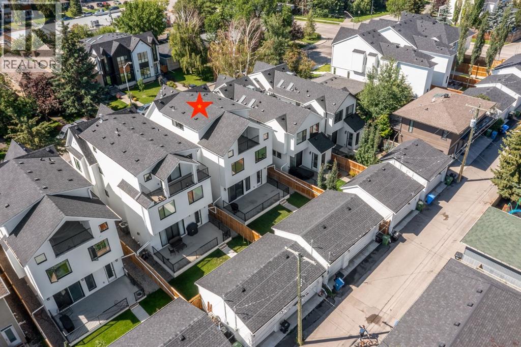 House for Sale in 2032 41 Avenue SW|Calgary, Alberta T2T2M1 2