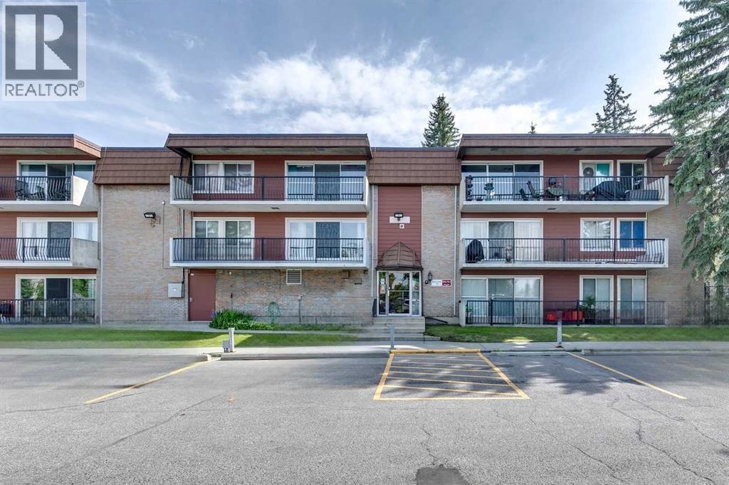 Apartment for Sale in 35B, 231 Heritage Drive SE|Calgary, Alberta T2N1N2 3