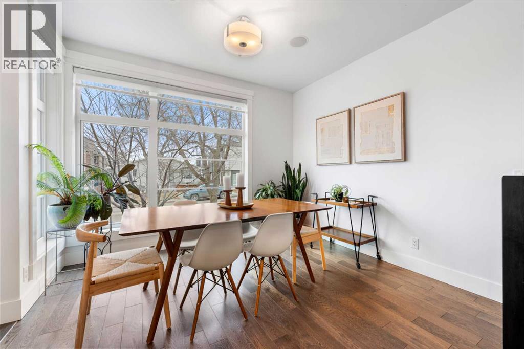 Duplex for Sale in 2835 35 Street SW|Calgary, Alberta T3E2Y4 5