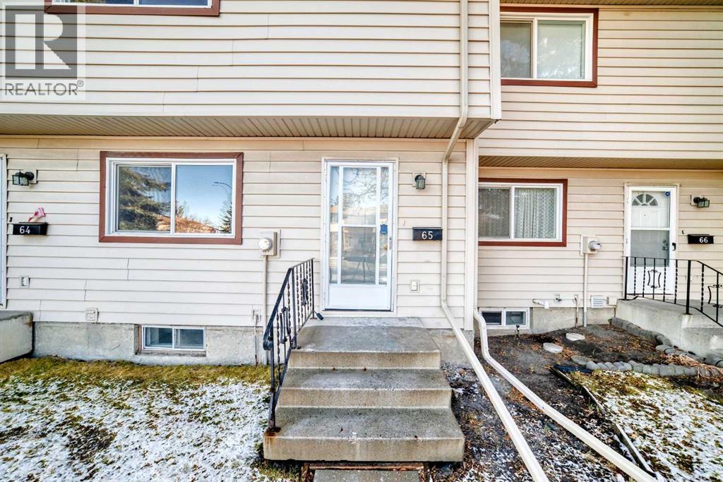Row / Townhouse for Sale in 65, 6100 4 Avenue NE|Calgary, Alberta T2A5Z8 4