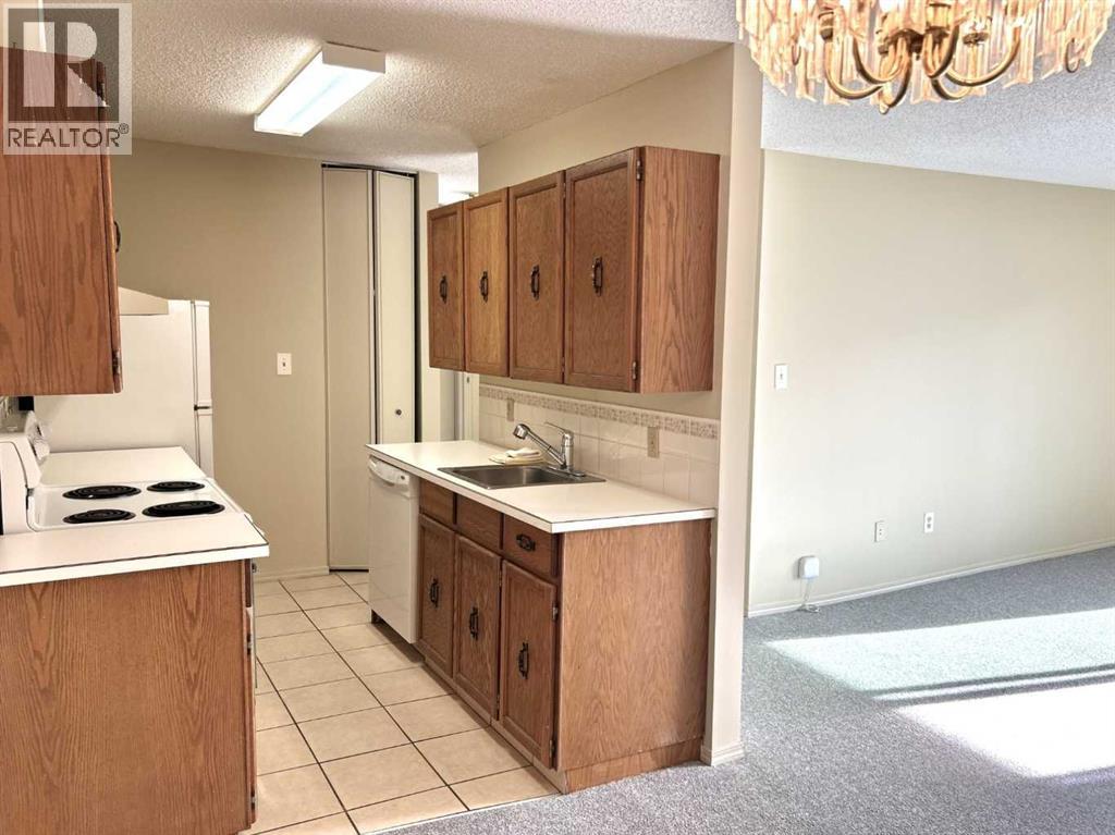 Apartment for Sale in 307, 617 56 Avenue SW|Calgary, Alberta T2V0G9 5