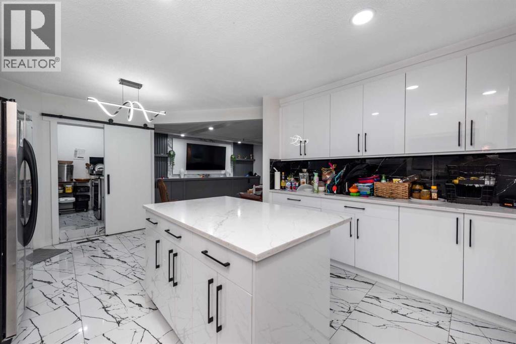 House for Sale in 133 Woodbrook Road SW|Calgary, Alberta T2W6C6 5