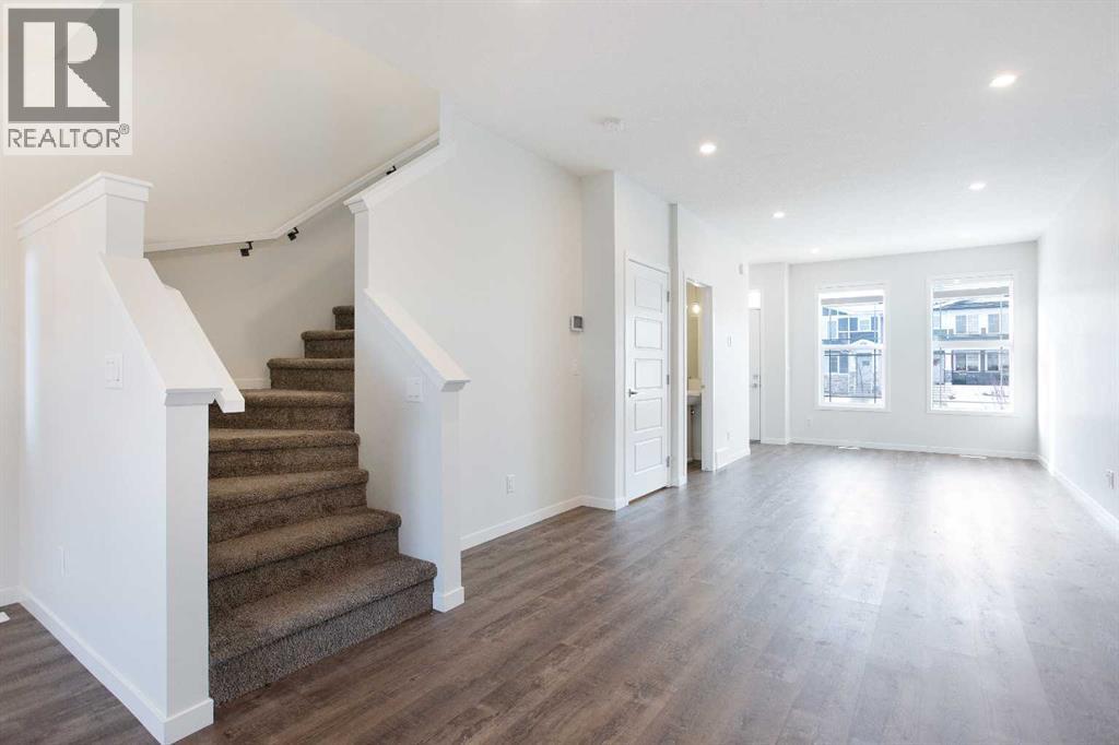 Duplex for Sale in 16 Creekstone Drive SW|Calgary, Alberta T2X4Z5 4