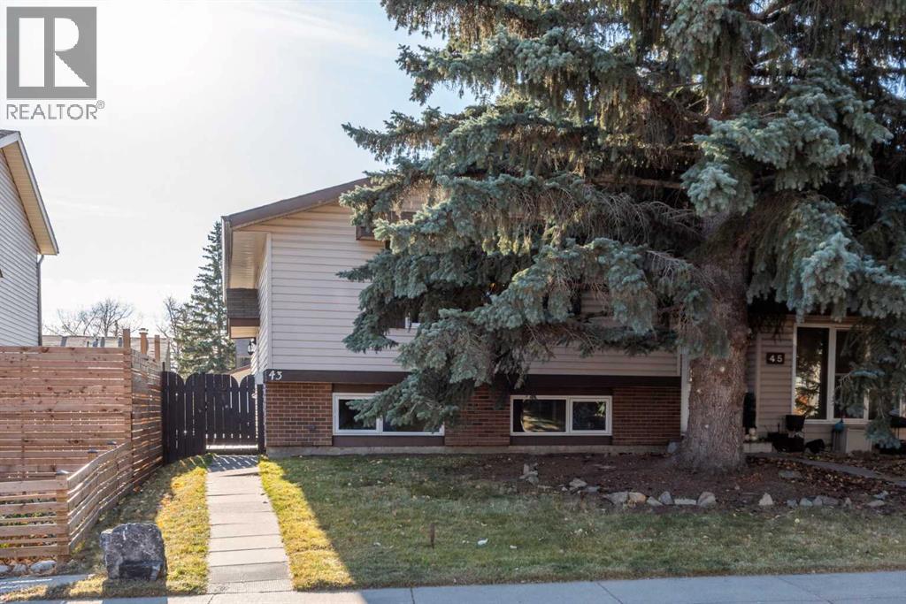 Duplex for Sale in 43 Midridge Gardens SE|Calgary, Alberta T2X1C4 2