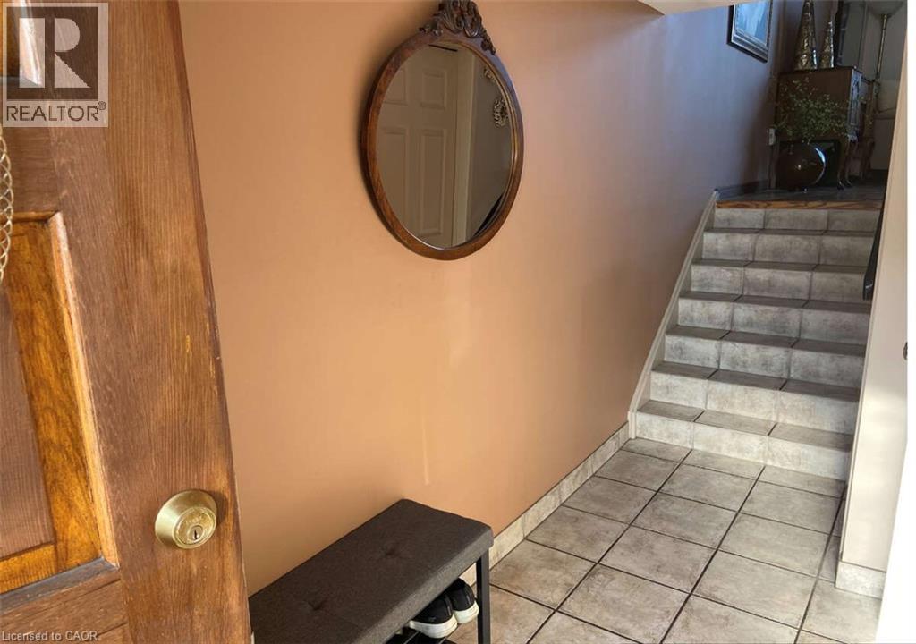 Row / Townhouse for Sale in 3395 CLIFF Road N Unit# 38|Mississauga, Ontario L5A3M7 4