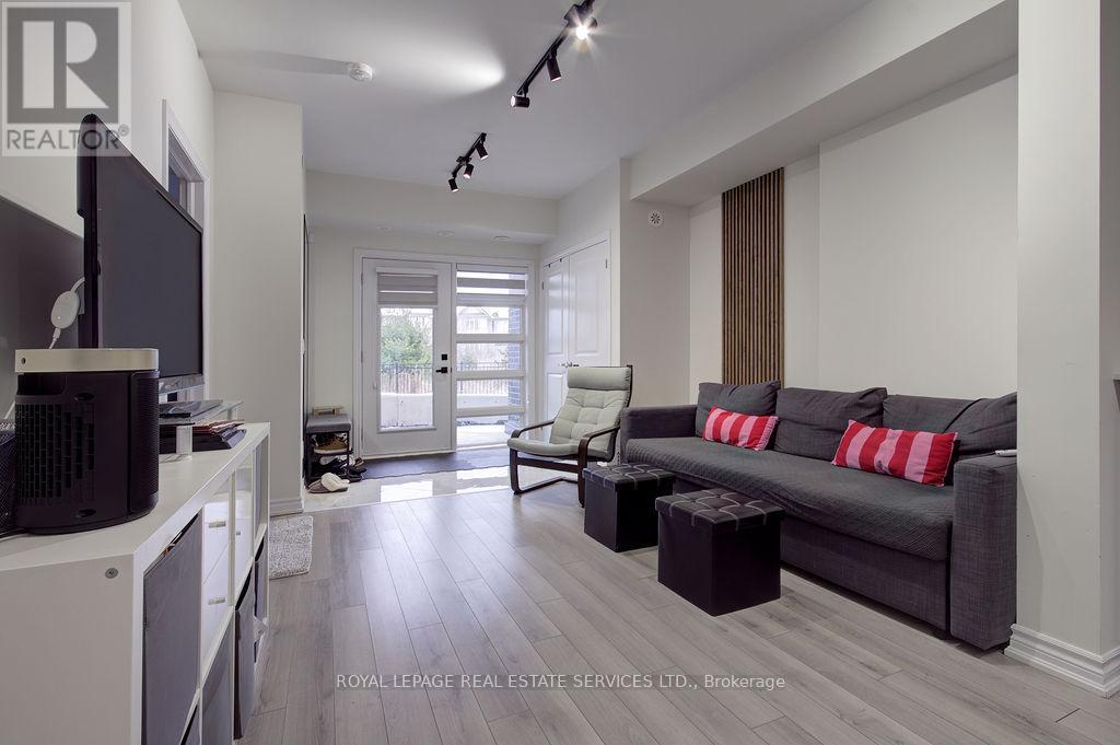 Row / Townhouse for Sale in 123 - 349 WHEAT BOOM DRIVE E|Oakville (JM Joshua Meadows), Ontario L6H7X5 5