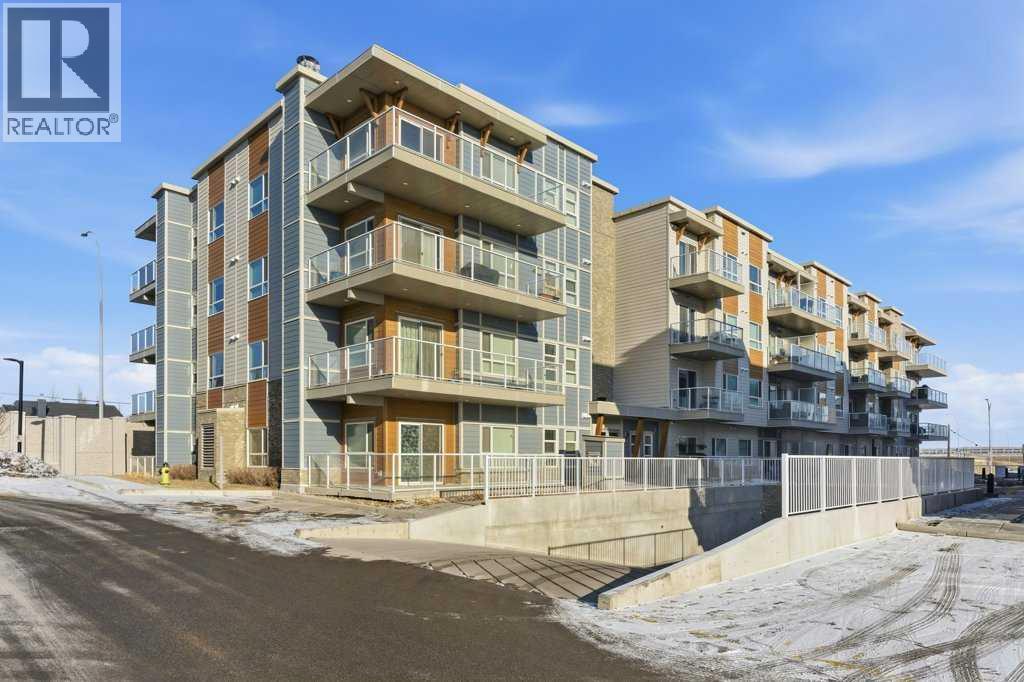 Apartment for Sale in 305, 200 Harvest Hills Place NE|Calgary, Alberta T2M0C8 2