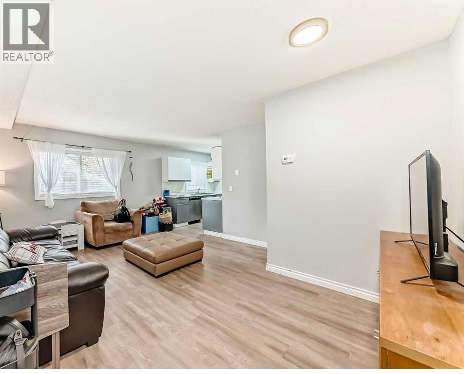 Apartment for Sale in 100, 2508 17 Street SW|Calgary, Alberta T2T4M8 4