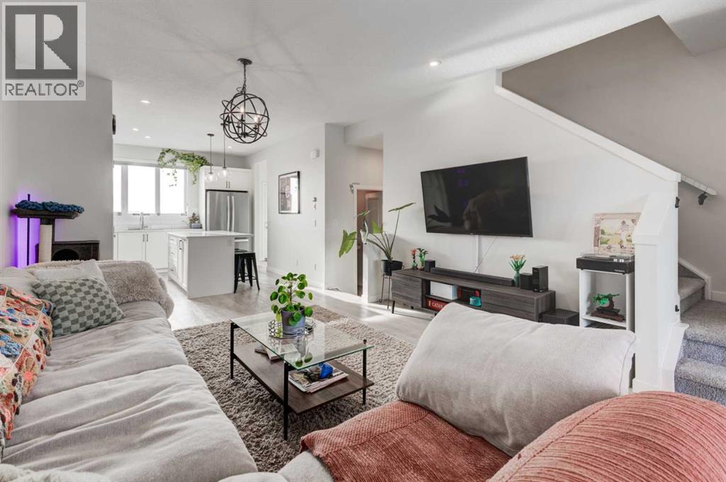 Duplex for Sale in 1969 Rangeview Drive SE|Calgary, Alberta T3M2B6 2