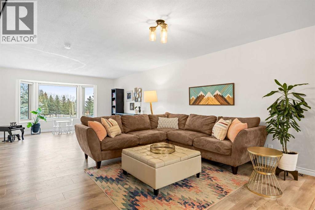 House for Sale in 31 Elbow River Court|Rural Rocky View County, Alberta T3Z2T7 5