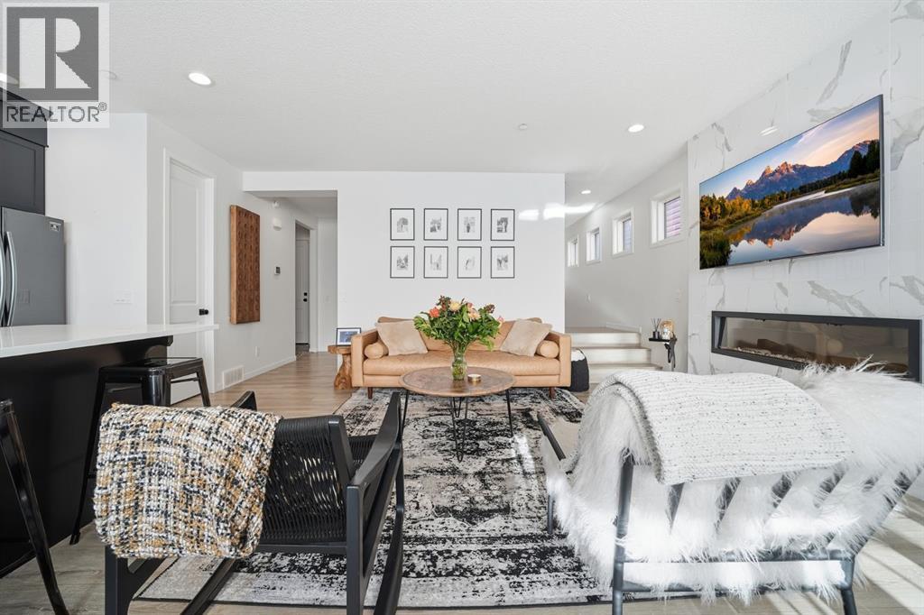 House for Sale in 254 Howse Drive NE|Calgary, Alberta T3P1K5 3