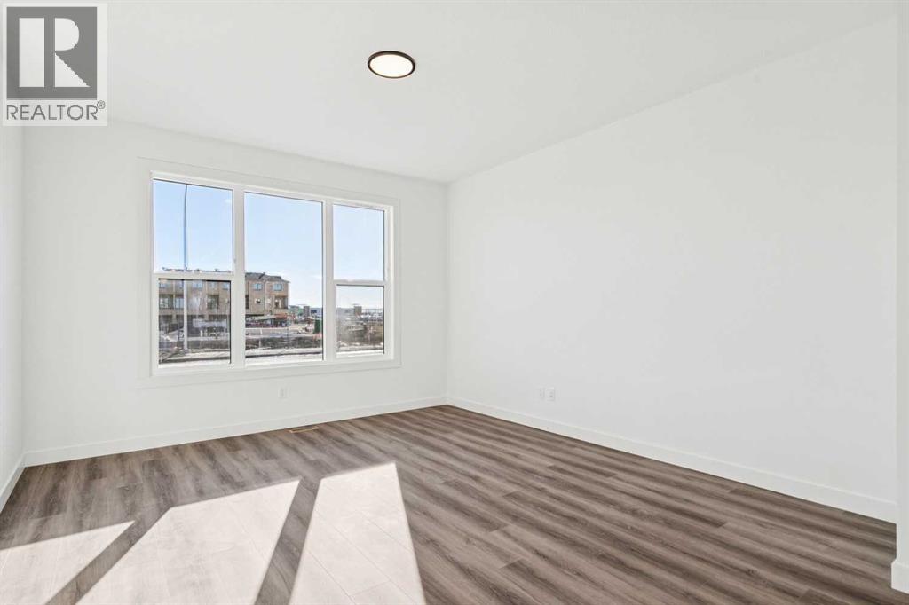 Row / Townhouse for Sale in 298 Belvedere Avenue SE|Calgary, Alberta T2A8A1 5